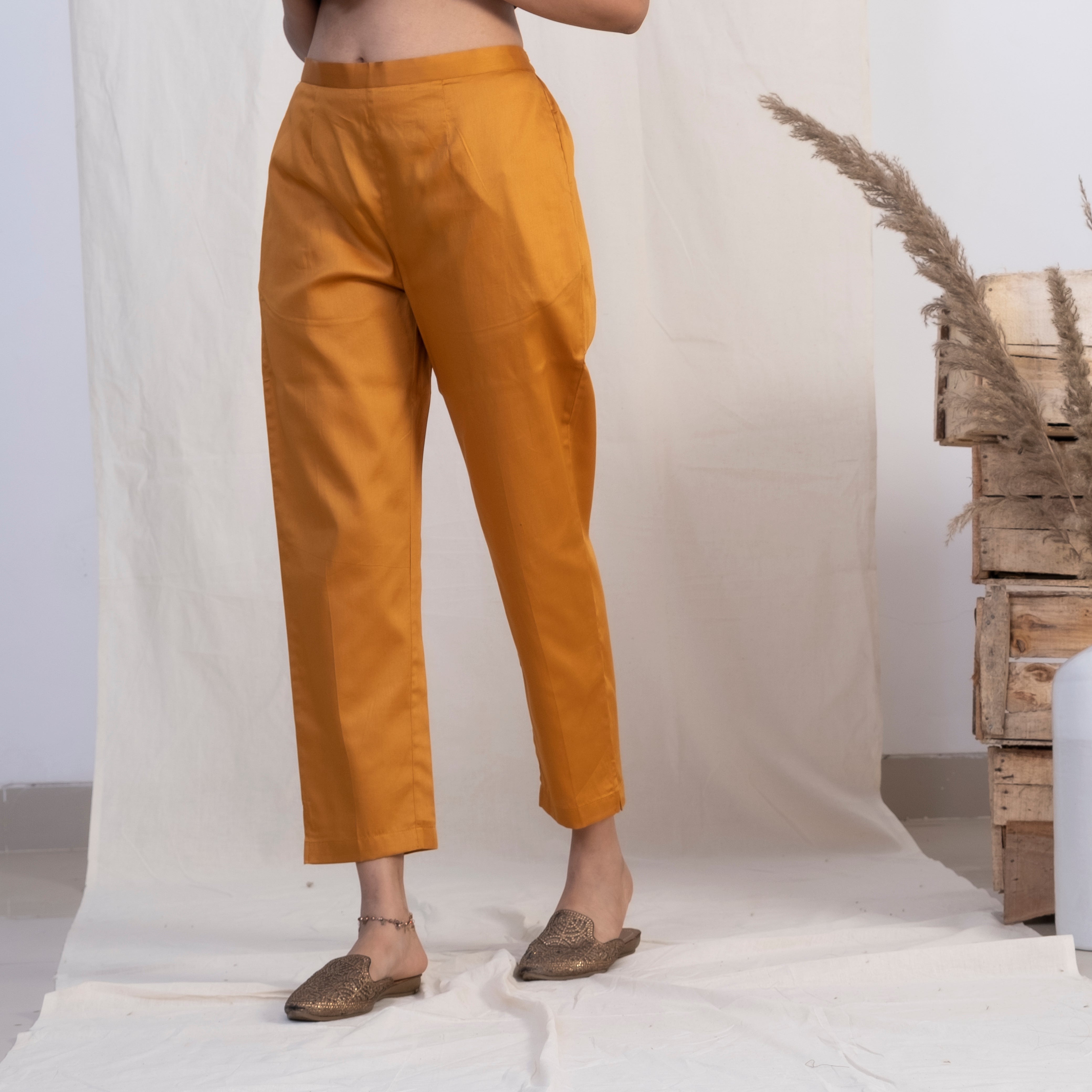 Wholesale Juniper Gold Cotton Solid Cigarette Pants – Tradyl